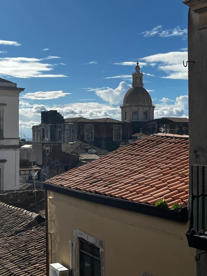 Dimora Sicula Guest House Катания Екстериор снимка